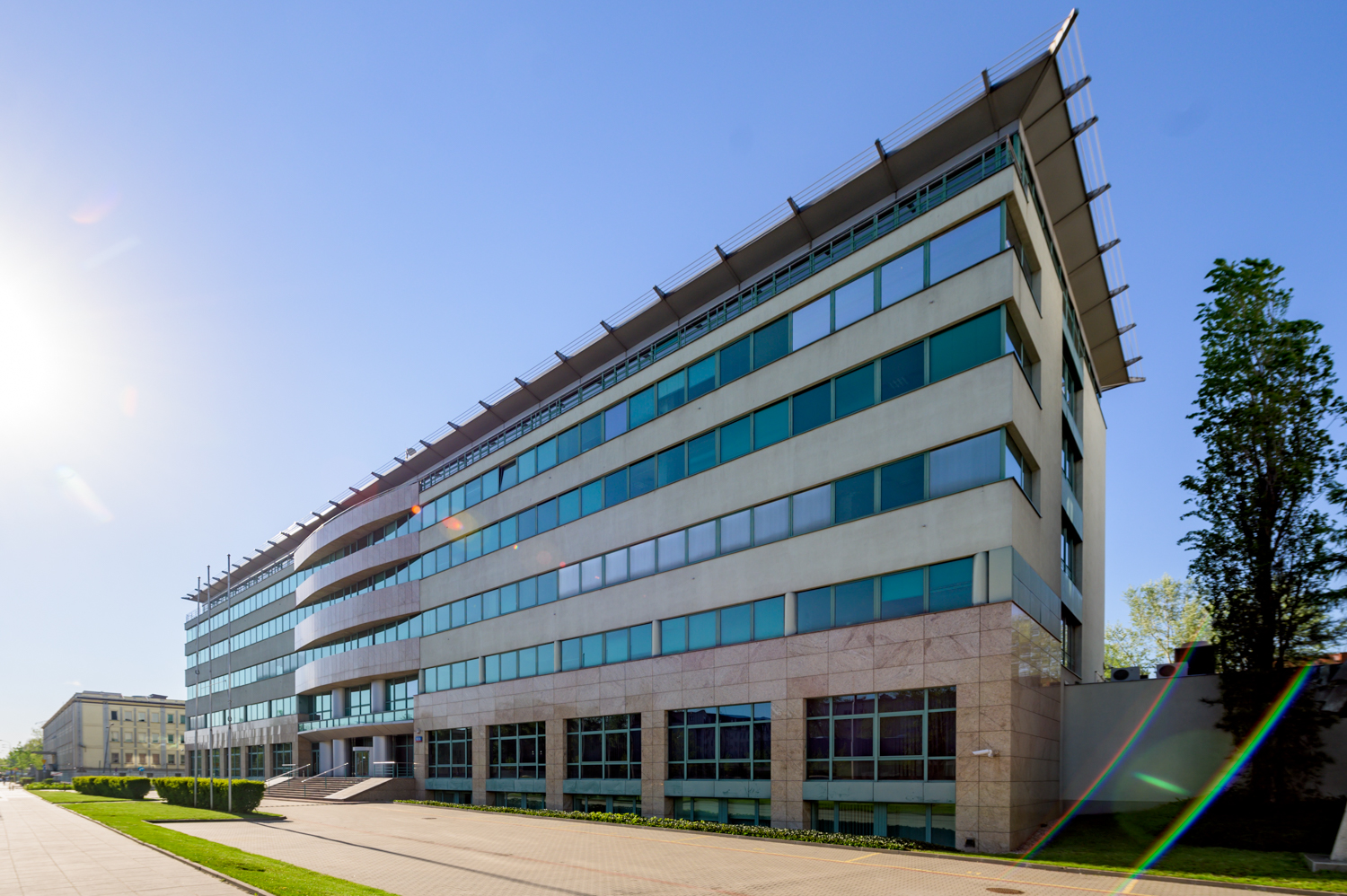 Zdjęcie architektury budynku Renaissance Plaza